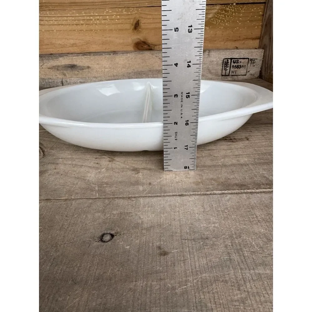 Vintage White Pyrex 1‎ 1/2 Qt Milk Glass Divided Casserole Dish 1.5 Quart 1083